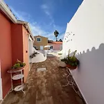 Фермерский дом Solar Dos Avos Гия