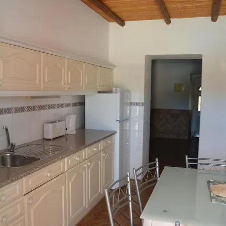 Gospodarstwo agroturystyczne Solar Dos Avos Guia (Faro)