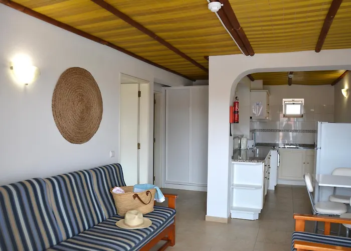 Solar Dos Avos Farm stay Guia (Faro)